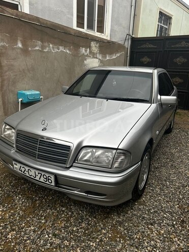 Mercedes C 200 2000, 200,110 km - 2.0 л - Qazax