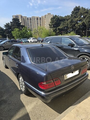 Mercedes E 200 1998, 466,600 km - 2.0 l - Bakı
