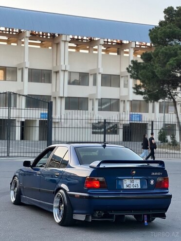 BMW 320 1998, 250,000 km - 2.0 l - Sumqayıt