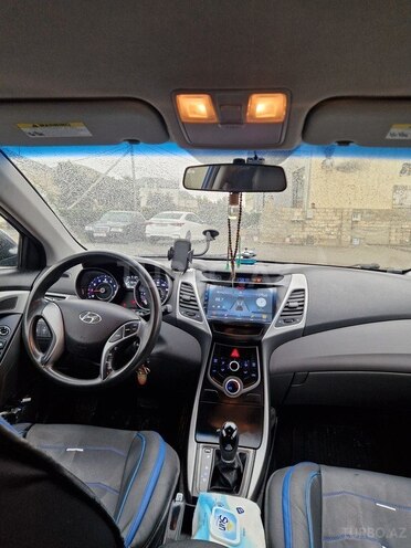 Hyundai Elantra 2015, 156,000 km - 1.8 l - Bakı