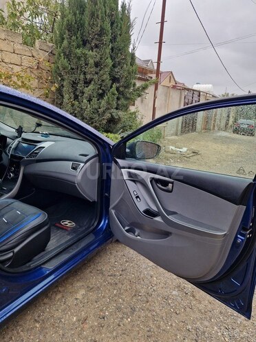 Hyundai Elantra 2015, 156,000 km - 1.8 l - Bakı
