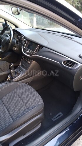 Opel Astra 2018, 273,000 km - 1.6 l - Sumqayıt