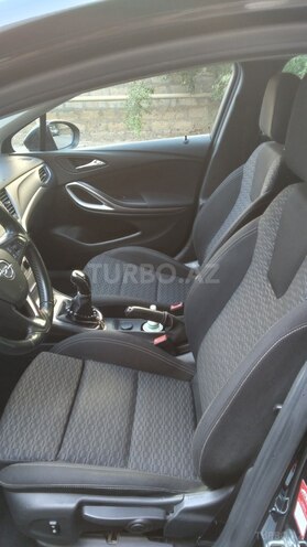 Opel Astra 2018, 273,000 km - 1.6 l - Sumqayıt