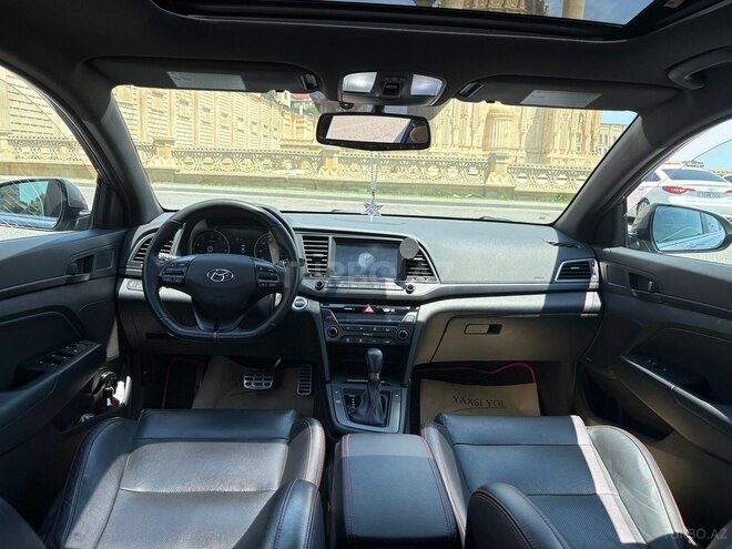 Hyundai Elantra 2018, 111,000 km - 1.6 l - Bakı