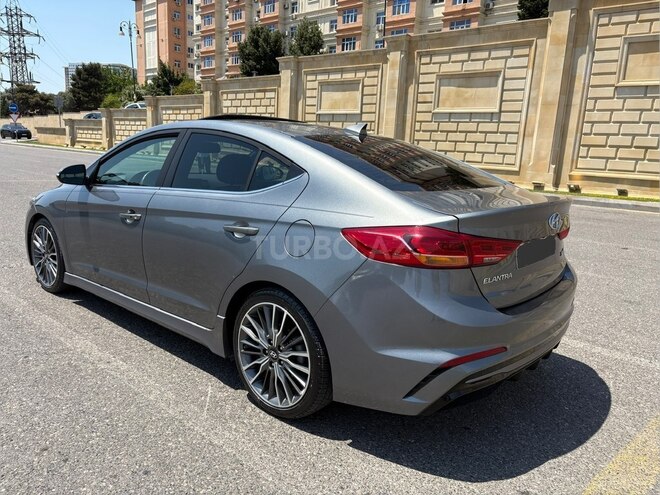 Hyundai Elantra 2018, 111,000 km - 1.6 l - Bakı