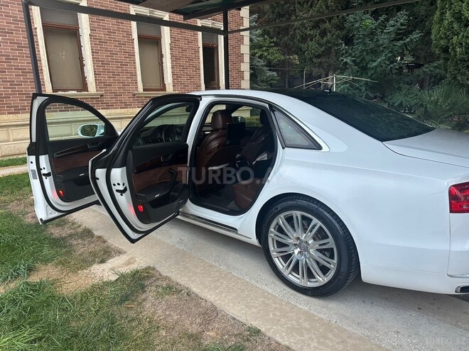 Audi A8 2011, 267,000 km - 4.0 l - Bakı