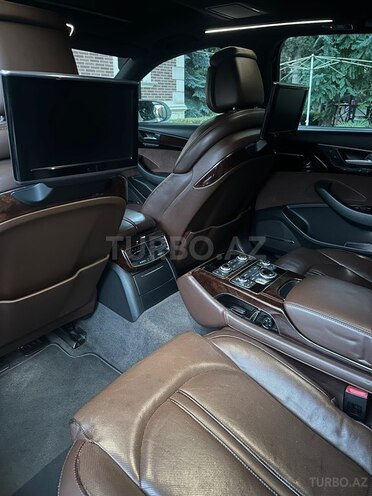 Audi A8 2011, 267,000 km - 4.0 l - Bakı