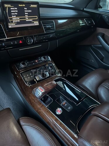 Audi A8 2011, 267,000 km - 4.0 l - Bakı