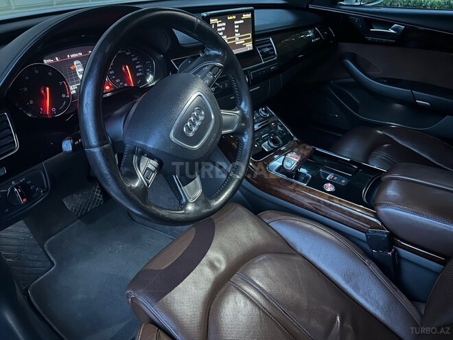 Audi A8 2011, 267,000 km - 4.0 l - Bakı