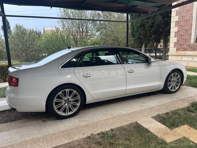 Audi A8 2011, 267,000 km - 4.0 l - Bakı