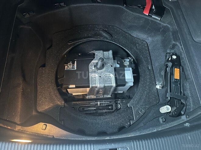 Audi A8 2011, 267,000 km - 4.0 l - Bakı