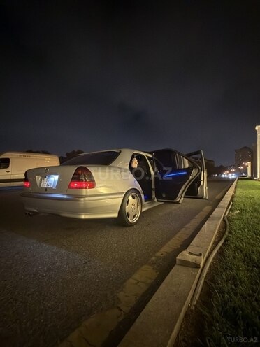 Mercedes C 200 1998, 254,000 km - 2.0 l - Bakı