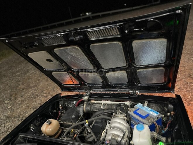 LADA (VAZ) 2107 2011, 35,000 km - 1.6 л - Salyan