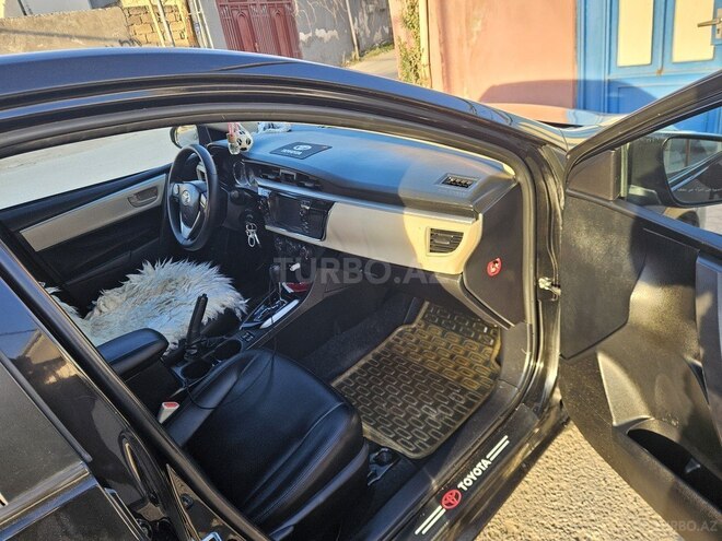 Toyota Corolla 2014, 330,000 km - 1.6 l - Bakı
