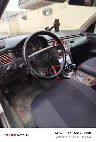 Mercedes E 230 1996, 260,000 km - 2.3 l - Şirvan