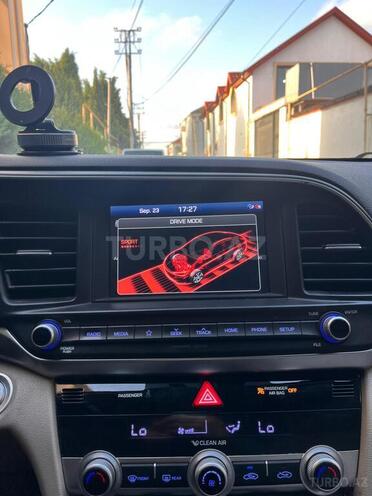Hyundai Elantra 2020, 74,500 km - 2.0 l - Bakı