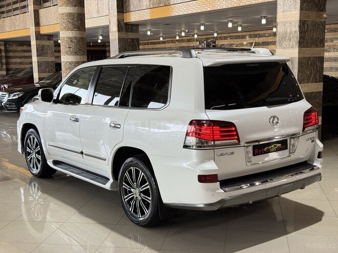 Lexus LX 570 2015, 232,000 km - 5.7 l - Bakı