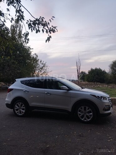 Hyundai Santa Fe 2017, 227,000 km - 2.0 l - Masallı