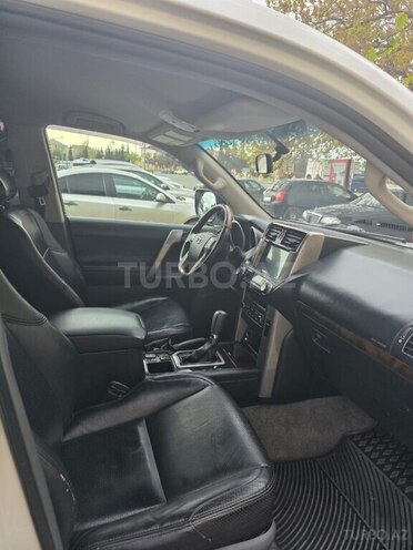 Toyota Land Cruiser Prado 2012, 184,000 km - 2.7 l - Yevlax