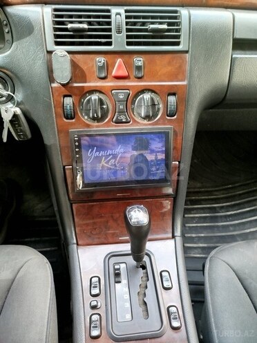 Mercedes E 230 1995, 588,000 km - 2.3 l - Bakı