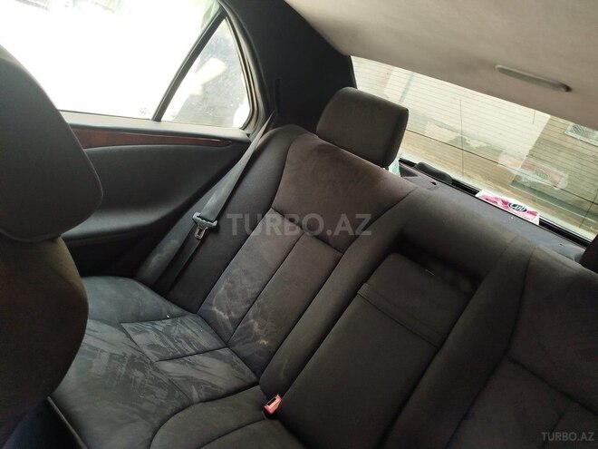 Mercedes E 230 1995, 588,000 km - 2.3 l - Bakı