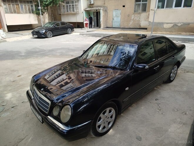 Mercedes E 230 1995, 588,000 km - 2.3 l - Bakı