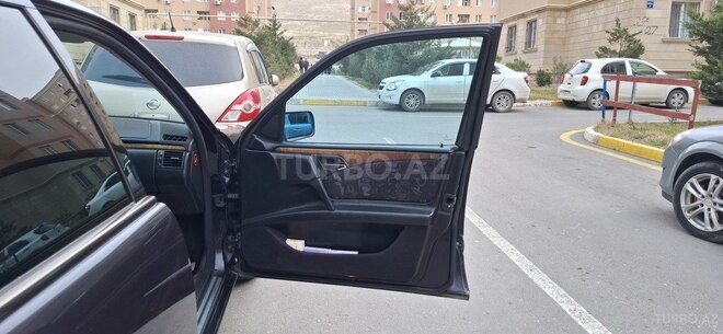 Mercedes E 220 1999, 490,000 km - 2.2 л - Bakı