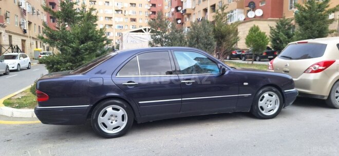Mercedes E 220 1999, 490,000 km - 2.2 л - Bakı