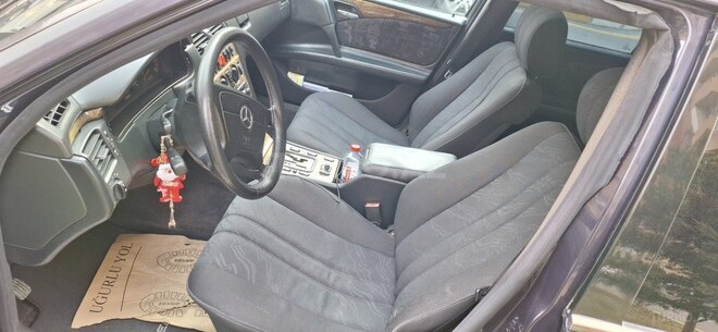 Mercedes E 220 1999, 490,000 km - 2.2 л - Bakı