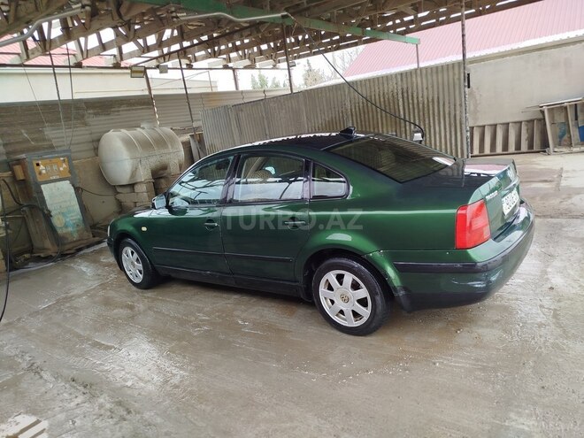 Volkswagen Passat 1997, 330,000 km - 2.0 л - Bakı