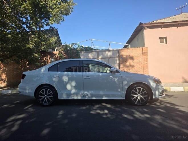 Volkswagen Jetta 2017, 150,635 km - 1.4 l - Naxçıvan