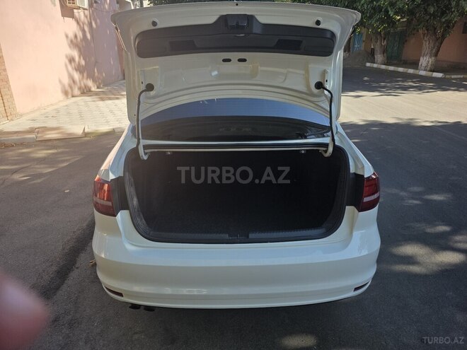 Volkswagen Jetta 2017, 150,635 km - 1.4 l - Naxçıvan