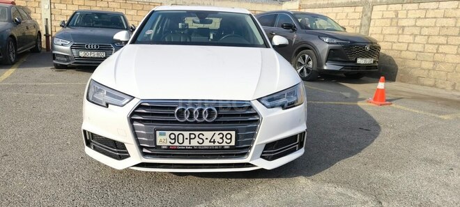 Audi A4 2018, 200,000 km - 2.0 l - Bakı