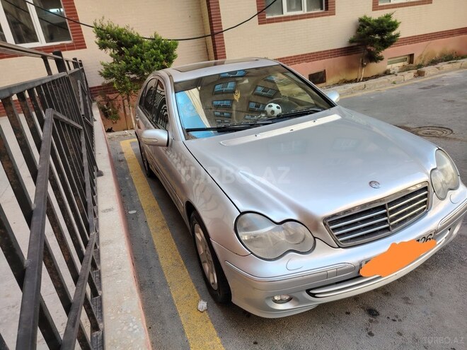 Mercedes C 240 2005, 241,000 km - 2.6 l - Bakı