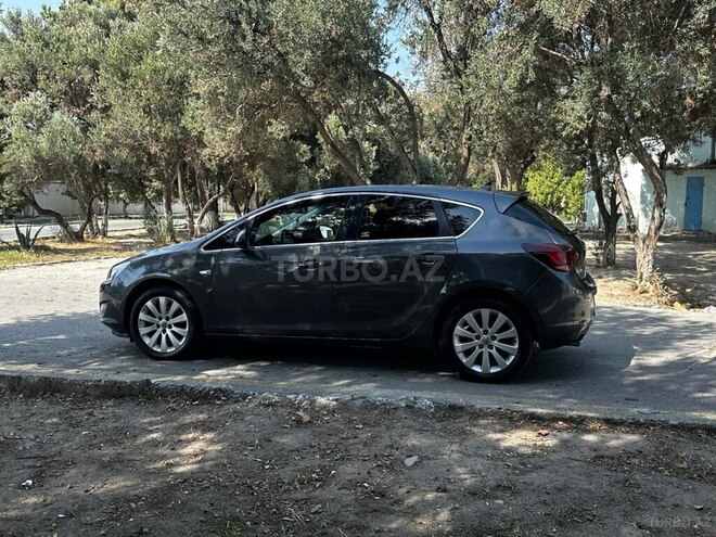 Opel Astra 2010, 254,000 km - 1.6 l - Sumqayıt