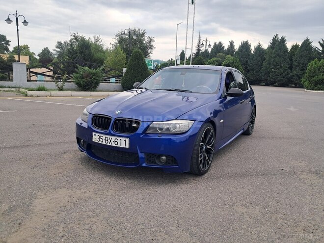BMW 325 2006, 327,000 km - 2.5 l - Qazax