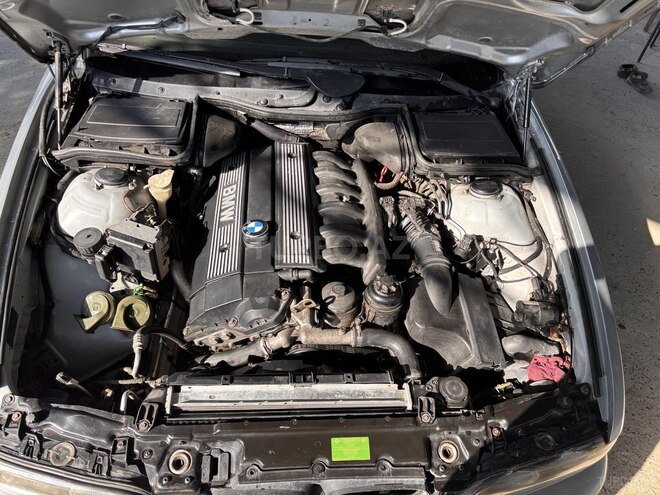 BMW 528 1996, 455,550 km - 2.8 l - Sabirabad