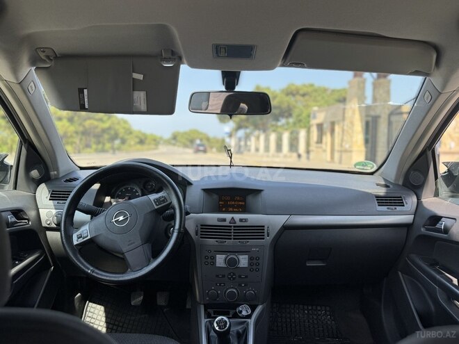 Opel Astra 2004, 250,000 km - 1.4 l - Bakı