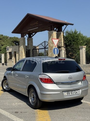 Opel Astra 2004, 250,000 km - 1.4 l - Bakı