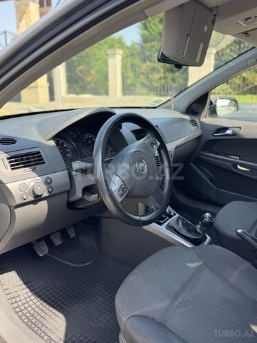 Opel Astra 2004, 250,000 km - 1.4 l - Bakı