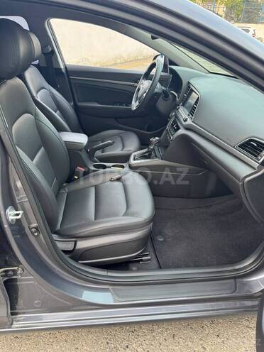 Hyundai Avante 2018, 181,000 km - 1.6 л - Bakı