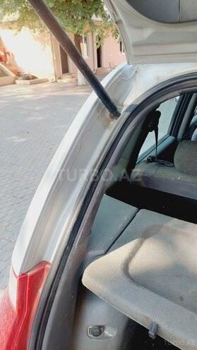 Hyundai Matrix 2005, 571,000 km - 1.5 l - Göyçay