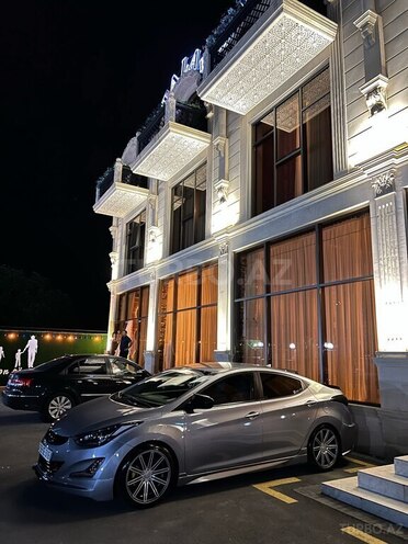 Hyundai Elantra 2015, 145,000 km - 1.8 л - Zaqatala