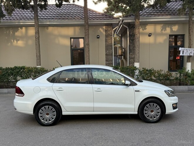 Volkswagen Polo 2019, 114,000 km - 1.6 l - Bakı
