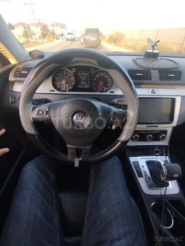 Volkswagen Passat 2010, 200,000 km - 2.0 л - Bakı
