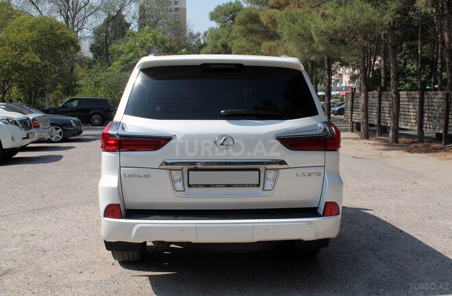 Lexus LX 570 2016, 95,000 km - 5.7 л - Bakı