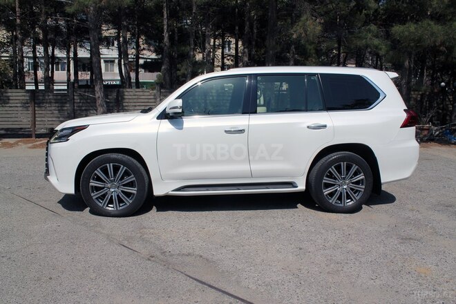 Lexus LX 570 2016, 95,000 km - 5.7 л - Bakı