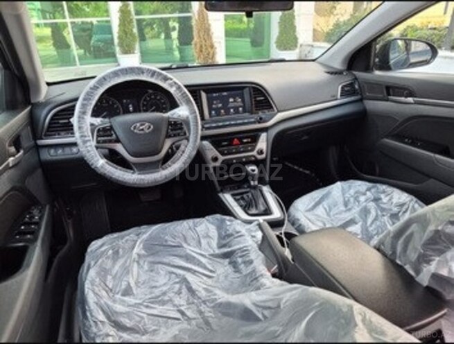 Hyundai Elantra 2018, 170,590 km - 2.0 л - Bakı