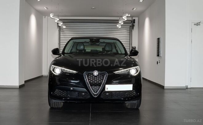 Alfa Romeo Stelvio 2017, 157,489 km - 2.0 l - Bakı