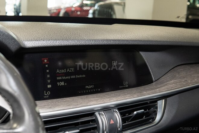 Alfa Romeo Stelvio 2017, 157,489 km - 2.0 l - Bakı